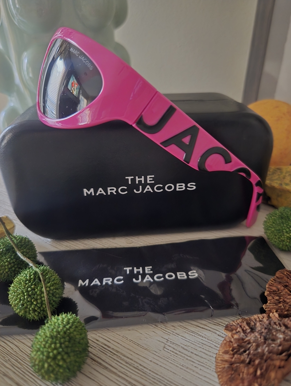 NWT Marc Jacobs Sunglasses MARC-738-S - EWW/IR - Fuchsia and black - Picture 3 of 9